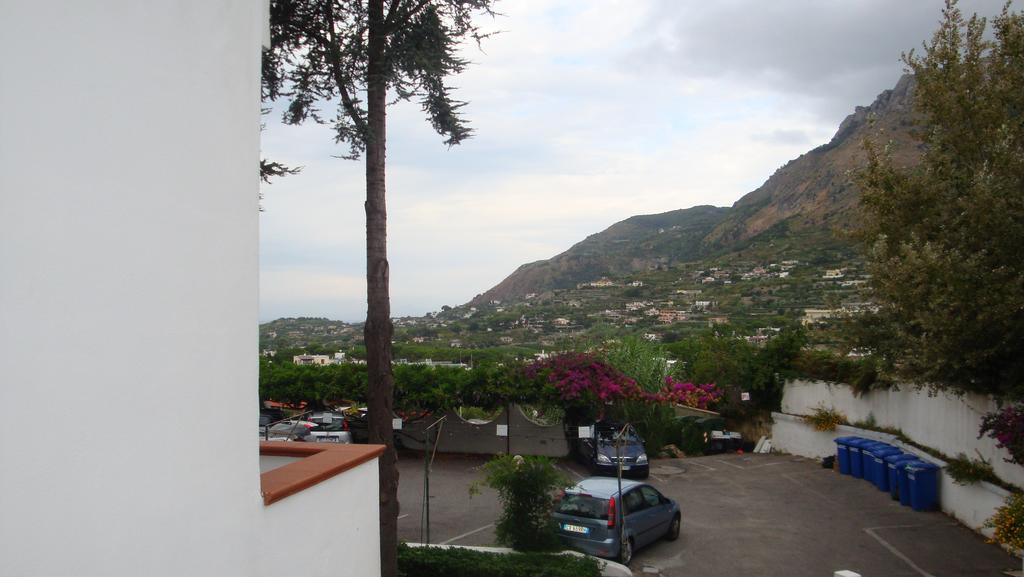 Ischia Uno Residence Forio di Ischia Екстериор снимка
