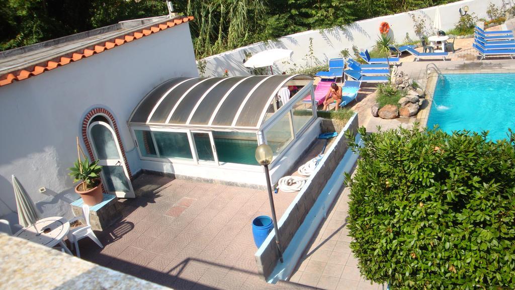 Ischia Uno Residence Forio di Ischia Стая снимка