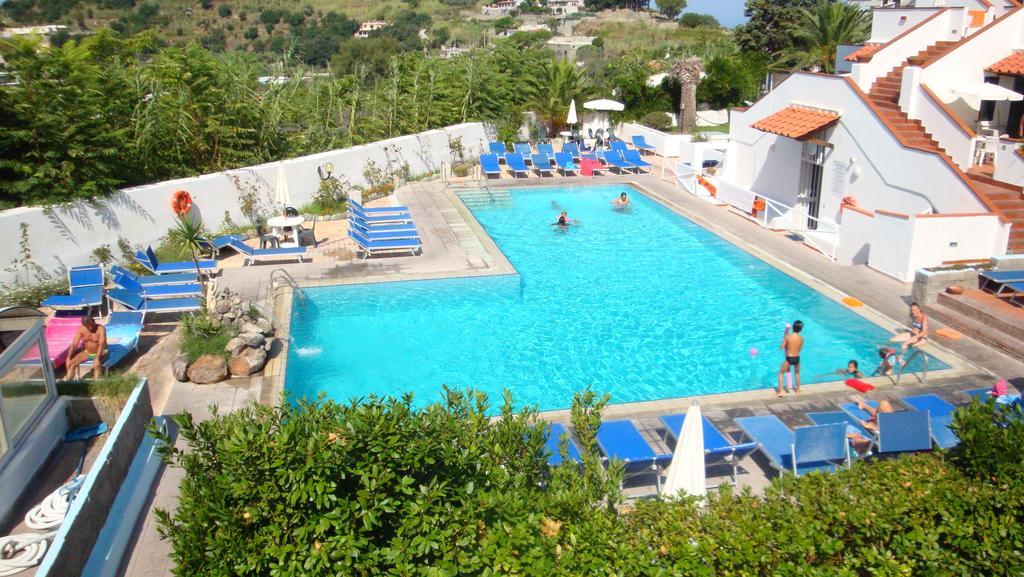 Ischia Uno Residence Forio di Ischia Екстериор снимка