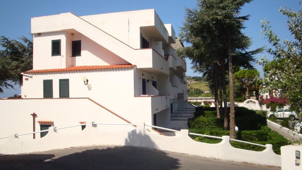Ischia Uno Residence Forio di Ischia Екстериор снимка