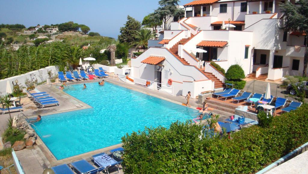 Ischia Uno Residence Forio di Ischia Екстериор снимка