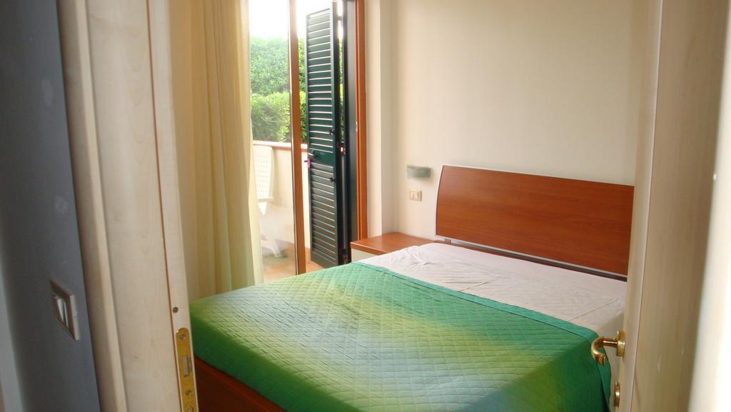 Ischia Uno Residence Forio di Ischia Стая снимка